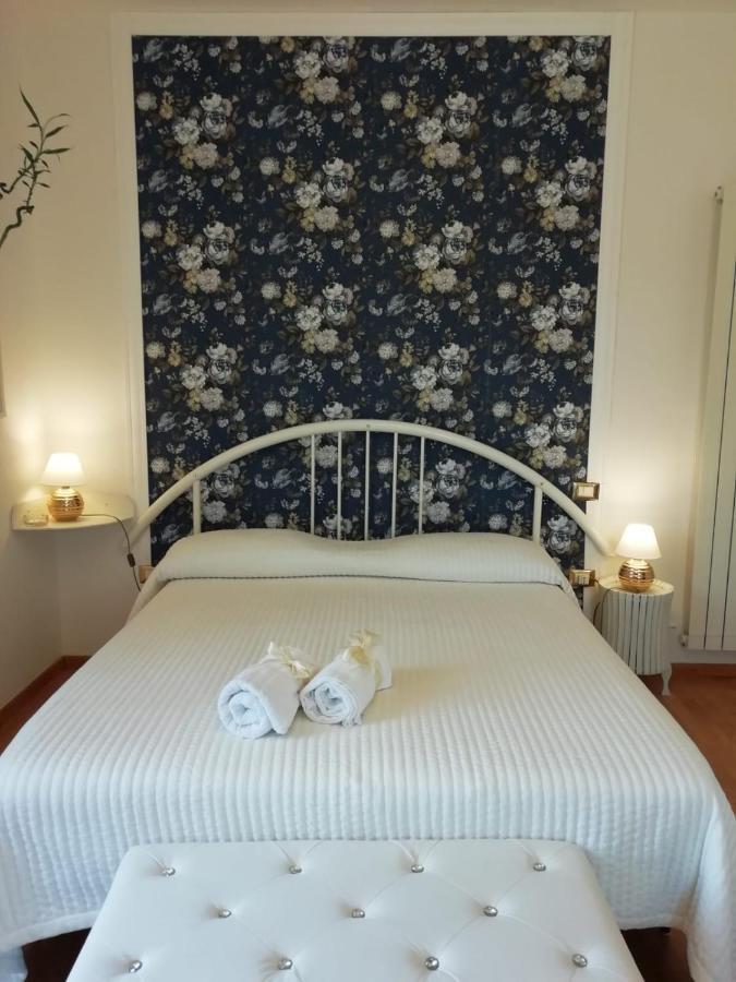 Le Pinelle Bed and Breakfast Terni Eksteriør billede